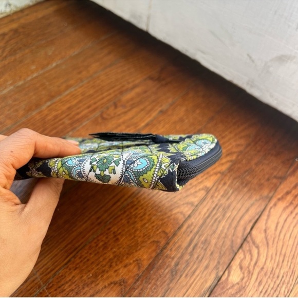 vera bradley Green and blue cambridge full zip around wallet - Picture 3 of 6